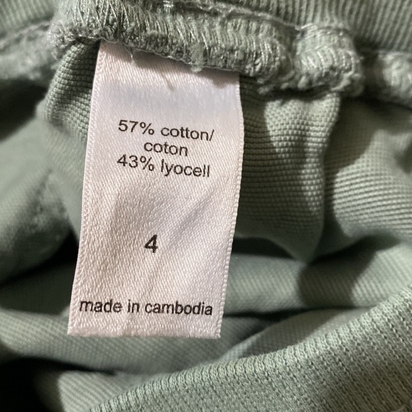 Maurices Women’s Weekender Camo Pant Size 4 - Picture 8 of 10